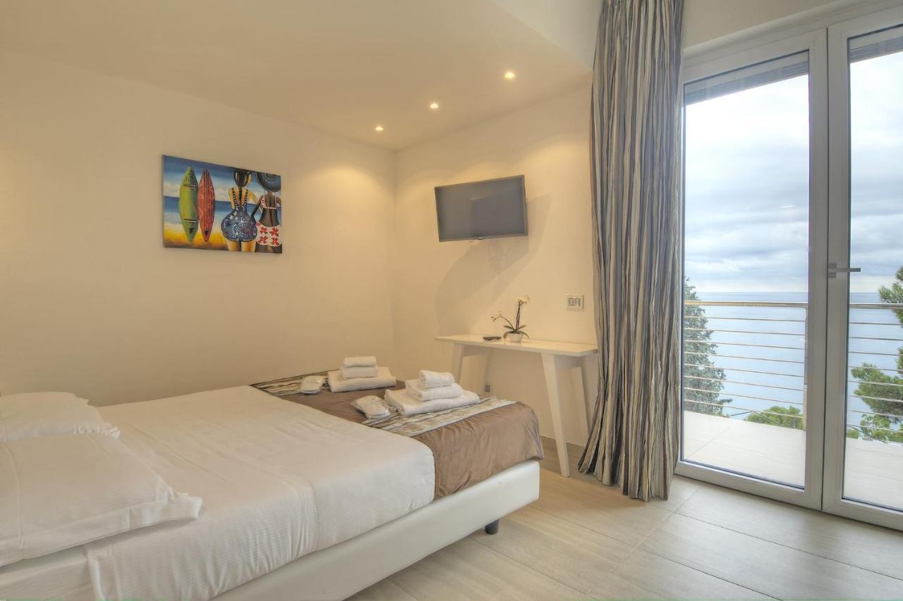 דירות ברג'ג'י Residenza Ginepri 69 מראה חיצוני תמונה