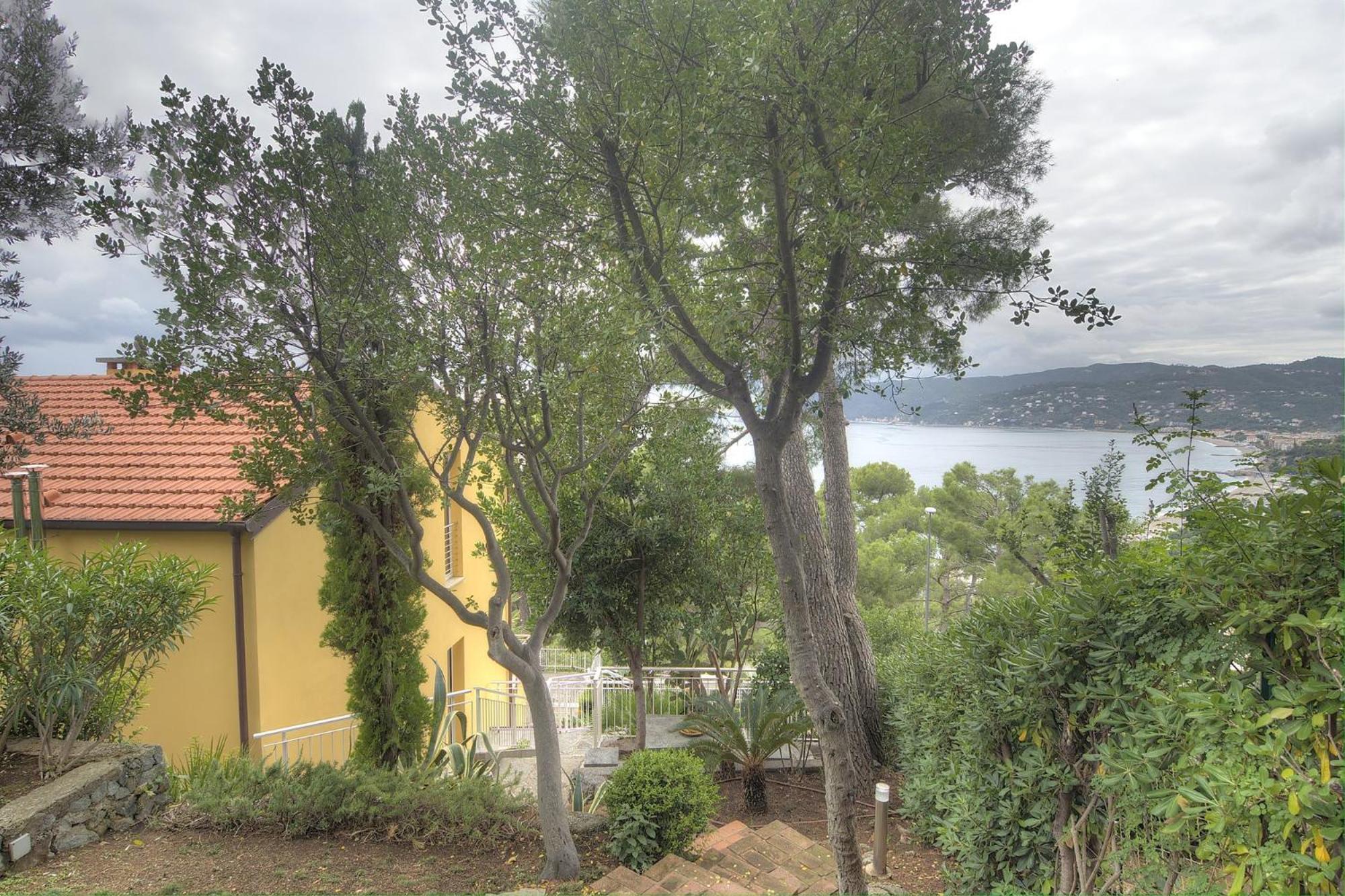 דירות ברג'ג'י Residenza Ginepri 69 חדר תמונה